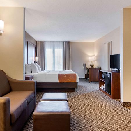 Comfort Suites South Haven Near I-96 Buitenkant foto