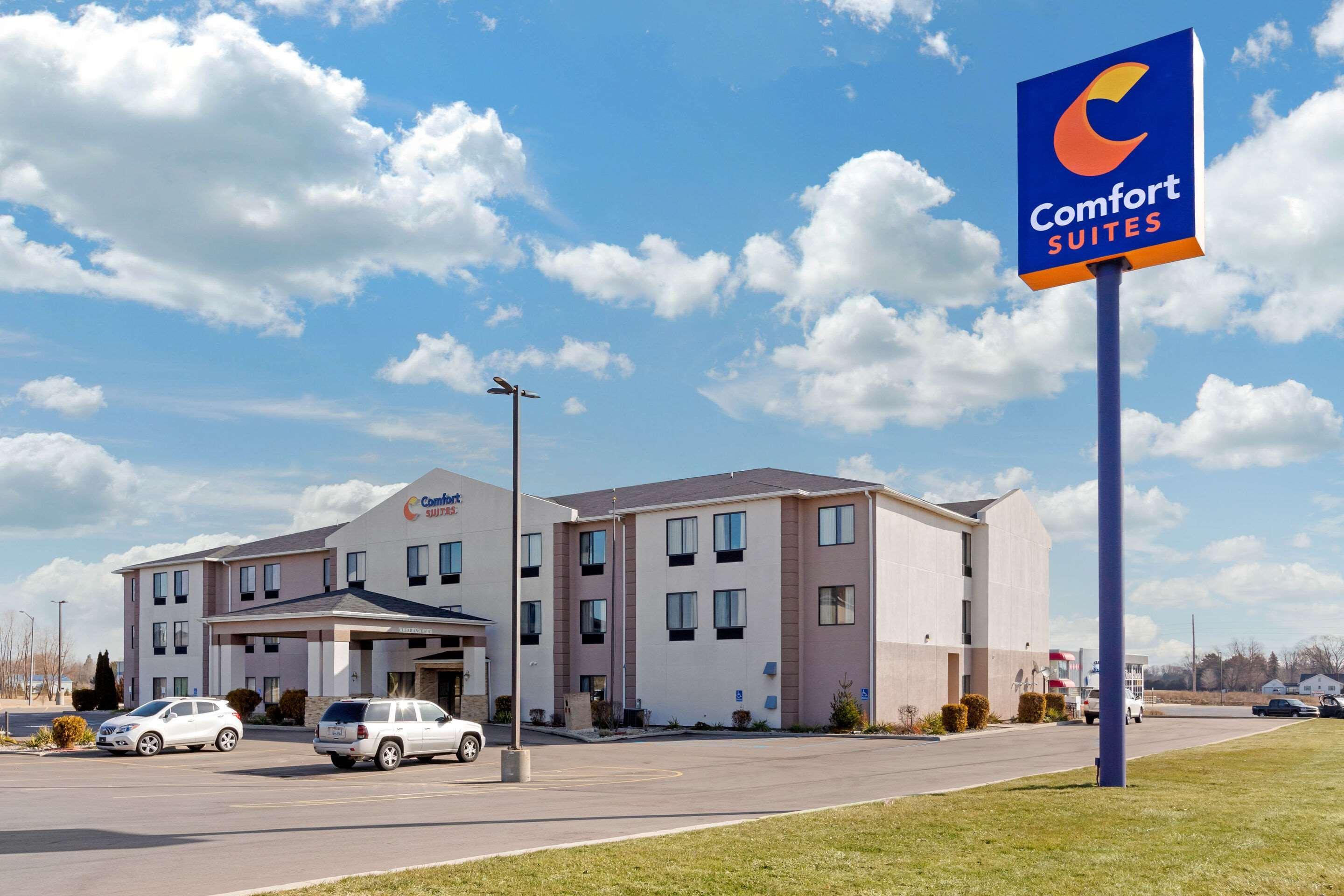 Comfort Suites South Haven Near I-96 Buitenkant foto