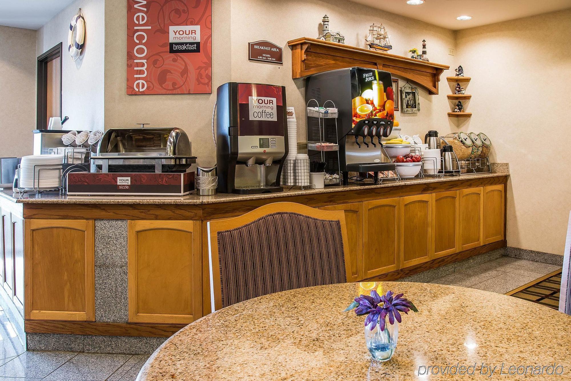 Comfort Suites South Haven Near I-96 Buitenkant foto